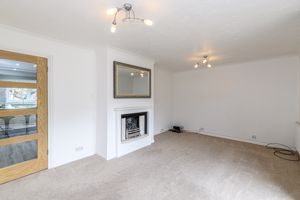 Lounge- click for photo gallery